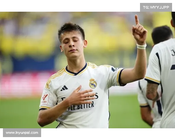 皇马客场发力,赢得关键三分 皇马客场发力,赢得关键三分