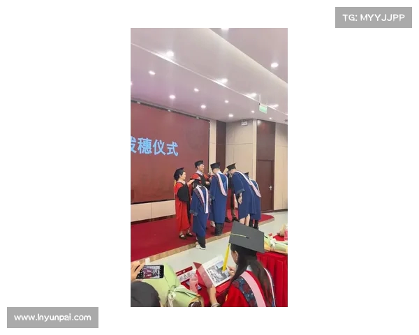 北大硕士赵柏清晒毕业拔穗视频，感恩母校开启新篇章(北大赵柏清女朋友)